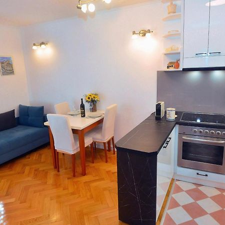 One Bedroom Apartment Terrace Parking Split Ngoại thất bức ảnh