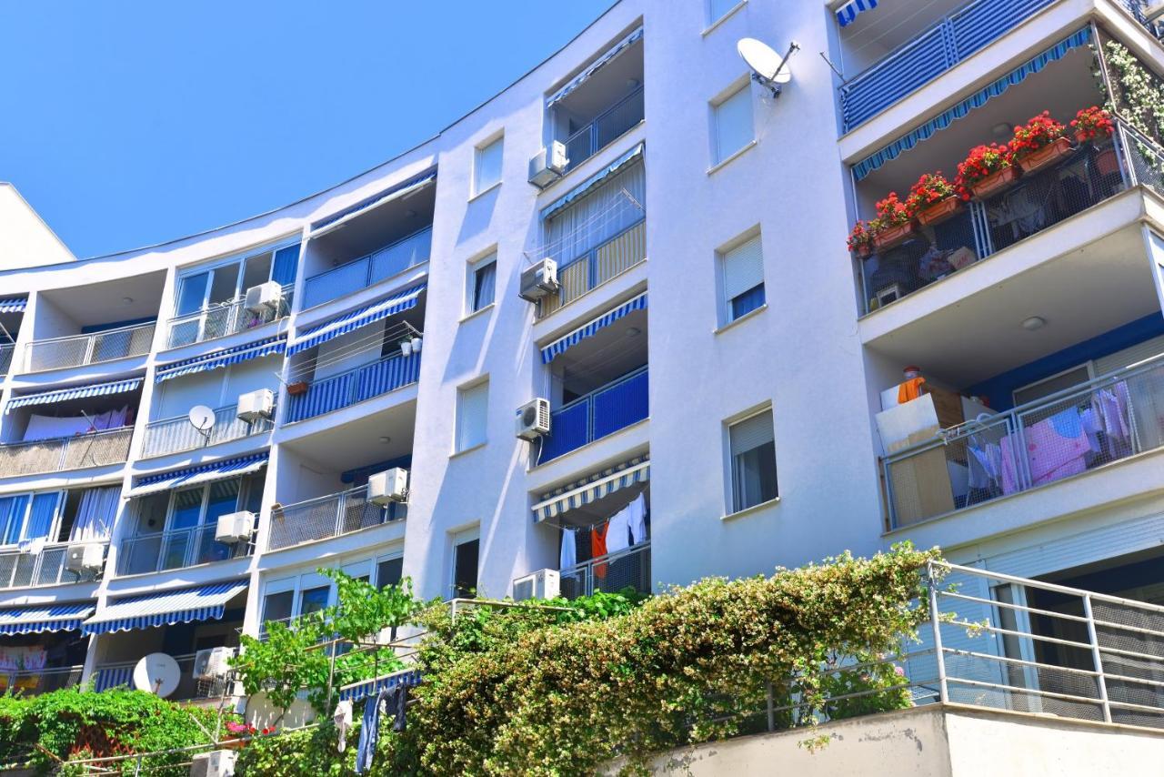 One Bedroom Apartment Terrace Parking Split Ngoại thất bức ảnh