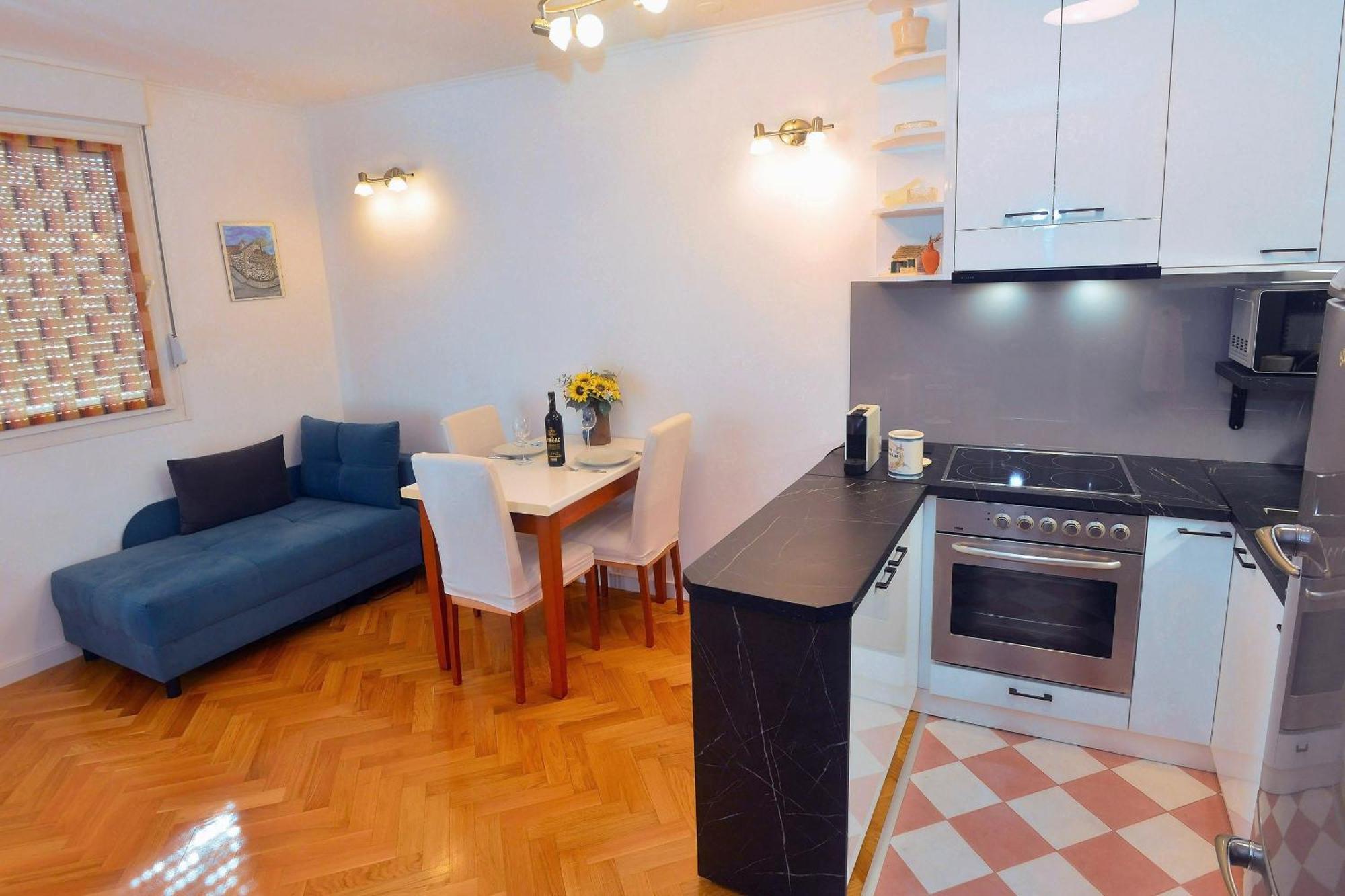One Bedroom Apartment Terrace Parking Split Ngoại thất bức ảnh